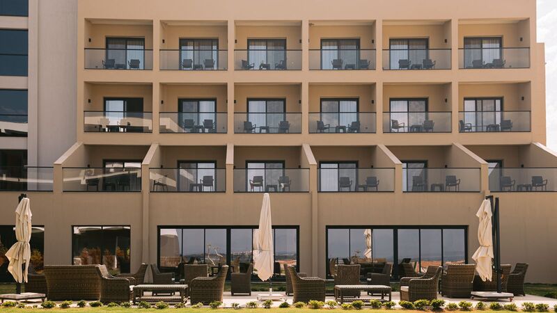 Ramada By Wyndham Çeşme Hotel